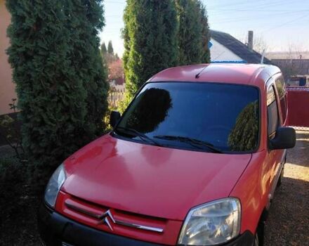 Красный Ситроен Берлинго, объемом двигателя 1.56 л и пробегом 300 тыс. км за 3800 $, фото 19 на Automoto.ua