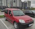 Красный Ситроен Берлинго, объемом двигателя 1.6 л и пробегом 306 тыс. км за 4500 $, фото 1 на Automoto.ua