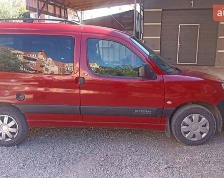 Красный Ситроен Берлинго, объемом двигателя 1.4 л и пробегом 207 тыс. км за 3550 $, фото 9 на Automoto.ua
