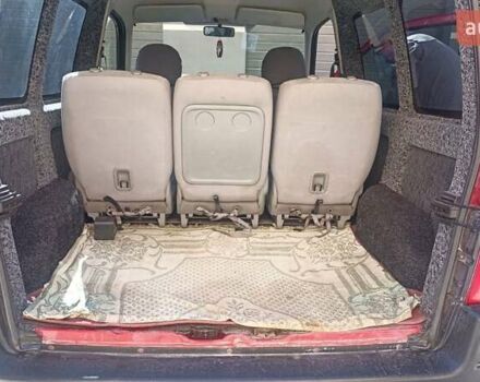 Красный Ситроен Берлинго, объемом двигателя 1.4 л и пробегом 207 тыс. км за 3550 $, фото 22 на Automoto.ua