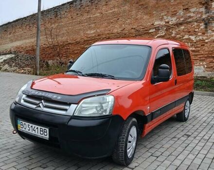 Красный Ситроен Берлинго, объемом двигателя 1.6 л и пробегом 220 тыс. км за 3450 $, фото 8 на Automoto.ua