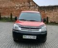 Красный Ситроен Берлинго, объемом двигателя 1.6 л и пробегом 220 тыс. км за 3450 $, фото 7 на Automoto.ua