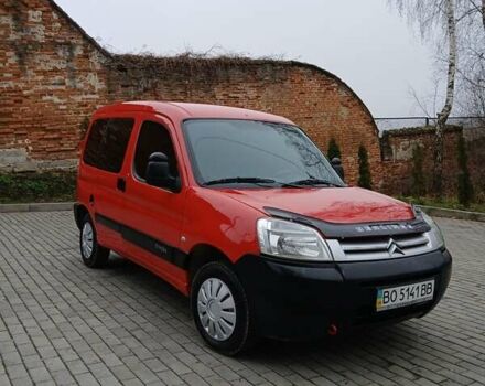 Красный Ситроен Берлинго, объемом двигателя 1.6 л и пробегом 220 тыс. км за 3450 $, фото 6 на Automoto.ua