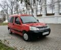 Красный Ситроен Берлинго, объемом двигателя 1.6 л и пробегом 220 тыс. км за 3450 $, фото 15 на Automoto.ua