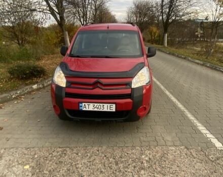 Красный Ситроен Берлинго, объемом двигателя 1.6 л и пробегом 255 тыс. км за 6000 $, фото 3 на Automoto.ua