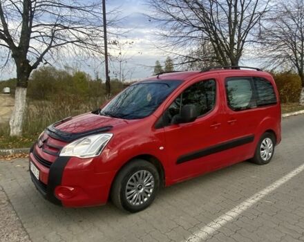 Красный Ситроен Берлинго, объемом двигателя 1.6 л и пробегом 255 тыс. км за 6000 $, фото 4 на Automoto.ua