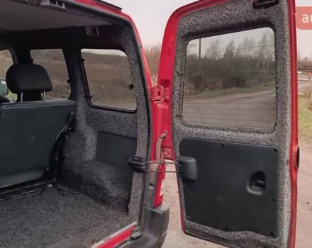 Красный Ситроен Берлинго, объемом двигателя 1.6 л и пробегом 204 тыс. км за 3850 $, фото 49 на Automoto.ua