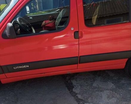 Червоний Сітроен Берлінго, об'ємом двигуна 1.56 л та пробігом 263 тис. км за 4200 $, фото 1 на Automoto.ua
