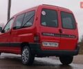Красный Ситроен Берлинго, объемом двигателя 1.6 л и пробегом 204 тыс. км за 3850 $, фото 16 на Automoto.ua