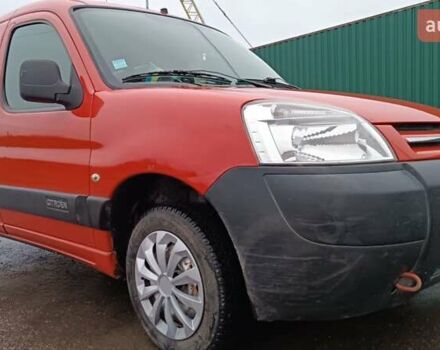 Красный Ситроен Берлинго, объемом двигателя 1.6 л и пробегом 204 тыс. км за 3850 $, фото 25 на Automoto.ua