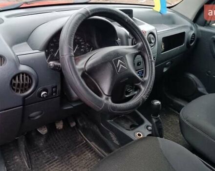 Красный Ситроен Берлинго, объемом двигателя 1.6 л и пробегом 204 тыс. км за 3850 $, фото 44 на Automoto.ua