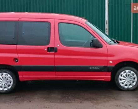 Красный Ситроен Берлинго, объемом двигателя 1.6 л и пробегом 204 тыс. км за 3850 $, фото 22 на Automoto.ua