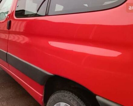 Красный Ситроен Берлинго, объемом двигателя 1.6 л и пробегом 204 тыс. км за 3850 $, фото 32 на Automoto.ua