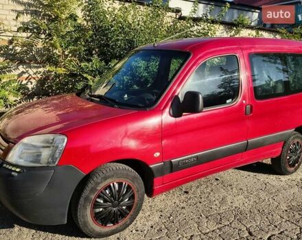 Красный Ситроен Берлинго, объемом двигателя 1.56 л и пробегом 243 тыс. км за 4800 $, фото 1 на Automoto.ua