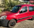 Красный Ситроен Берлинго, объемом двигателя 1.56 л и пробегом 243 тыс. км за 4800 $, фото 1 на Automoto.ua