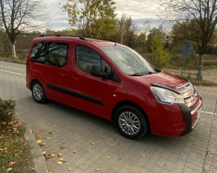 Красный Ситроен Берлинго, объемом двигателя 1.6 л и пробегом 255 тыс. км за 6000 $, фото 1 на Automoto.ua