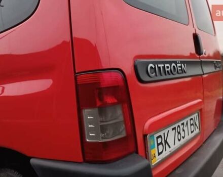 Красный Ситроен Берлинго, объемом двигателя 1.6 л и пробегом 204 тыс. км за 3850 $, фото 33 на Automoto.ua