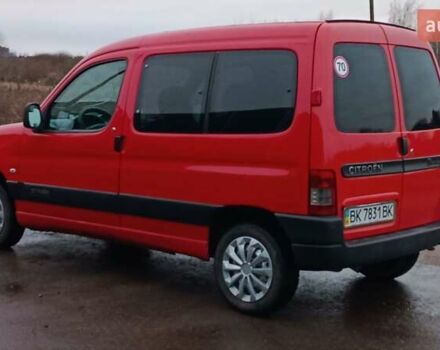Красный Ситроен Берлинго, объемом двигателя 1.6 л и пробегом 204 тыс. км за 3850 $, фото 14 на Automoto.ua