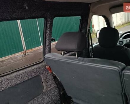 Красный Ситроен Берлинго, объемом двигателя 1.6 л и пробегом 204 тыс. км за 3850 $, фото 53 на Automoto.ua