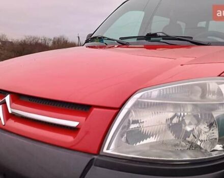 Красный Ситроен Берлинго, объемом двигателя 1.6 л и пробегом 204 тыс. км за 3850 $, фото 39 на Automoto.ua