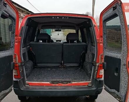 Красный Ситроен Берлинго, объемом двигателя 1.6 л и пробегом 204 тыс. км за 3850 $, фото 47 на Automoto.ua