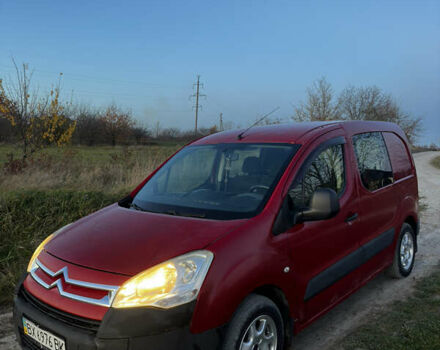 Красный Ситроен Берлинго, объемом двигателя 1.6 л и пробегом 286 тыс. км за 3850 $, фото 1 на Automoto.ua