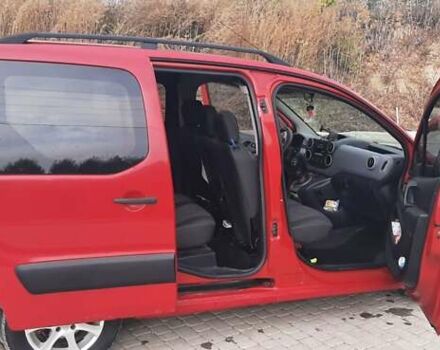 Ситроен Берлинго 2010 в Тернополе на Automoto.ua Красный Ситроен Берлинго, объемом двигателя 1.6 л и пробегом 217 тыс. км за 5500 $, фото 9 на Automoto.ua