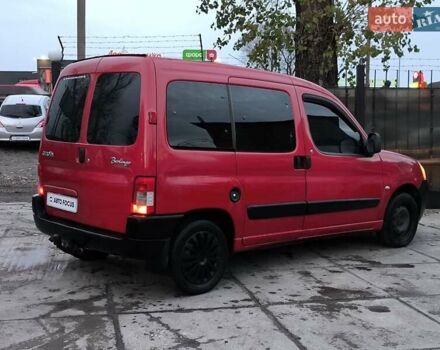 Красный Ситроен Берлинго, объемом двигателя 1.36 л и пробегом 299 тыс. км за 4990 $, фото 6 на Automoto.ua