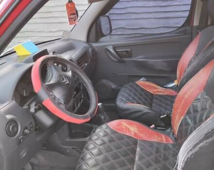 Красный Ситроен Берлинго, объемом двигателя 1.36 л и пробегом 280 тыс. км за 4500 $, фото 6 на Automoto.ua