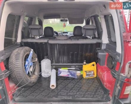 Красный Ситроен Берлинго, объемом двигателя 1.36 л и пробегом 280 тыс. км за 4500 $, фото 2 на Automoto.ua