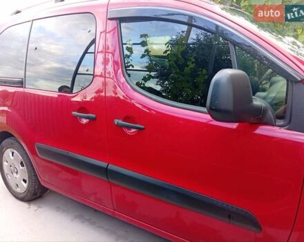 Червоний Сітроен Берлінго, об'ємом двигуна 1.6 л та пробігом 242 тис. км за 6400 $, фото 5 на Automoto.ua