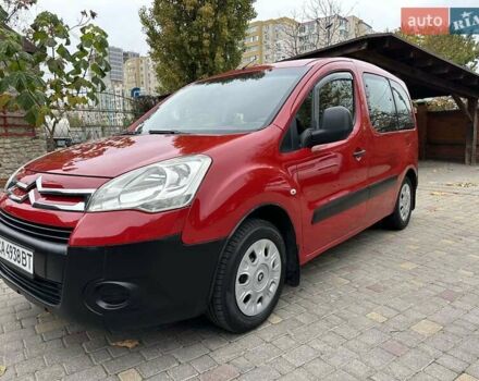 Красный Ситроен Берлинго, объемом двигателя 1.56 л и пробегом 250 тыс. км за 7500 $, фото 1 на Automoto.ua