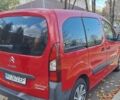 Красный Ситроен Берлинго, объемом двигателя 1.6 л и пробегом 248 тыс. км за 7200 $, фото 3 на Automoto.ua