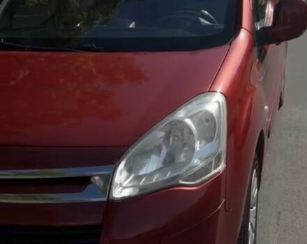 Красный Ситроен Берлинго, объемом двигателя 1.6 л и пробегом 236 тыс. км за 6700 $, фото 6 на Automoto.ua