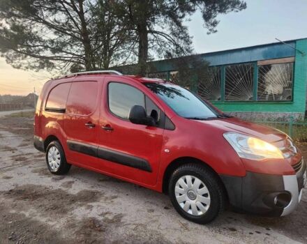 Красный Ситроен Берлинго, объемом двигателя 1 л и пробегом 140 тыс. км за 6000 $, фото 7 на Automoto.ua