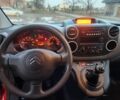 Красный Ситроен Берлинго, объемом двигателя 1 л и пробегом 140 тыс. км за 6000 $, фото 3 на Automoto.ua