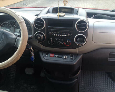 Красный Ситроен Берлинго, объемом двигателя 1.56 л и пробегом 182 тыс. км за 7100 $, фото 8 на Automoto.ua