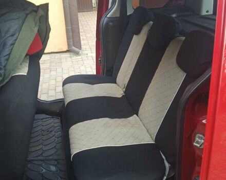 Красный Ситроен Берлинго, объемом двигателя 1.56 л и пробегом 182 тыс. км за 7100 $, фото 9 на Automoto.ua