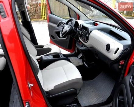 Червоний Сітроен Берлінго, об'ємом двигуна 1.6 л та пробігом 197 тис. км за 8400 $, фото 22 на Automoto.ua
