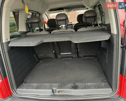 Красный Ситроен Берлинго, объемом двигателя 1.6 л и пробегом 197 тыс. км за 8900 $, фото 25 на Automoto.ua