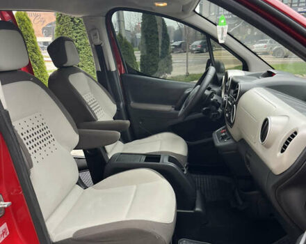 Красный Ситроен Берлинго, объемом двигателя 1.6 л и пробегом 197 тыс. км за 8900 $, фото 20 на Automoto.ua