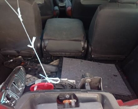 Красный Ситроен Берлинго, объемом двигателя 1.6 л и пробегом 1 тыс. км за 3000 $, фото 8 на Automoto.ua