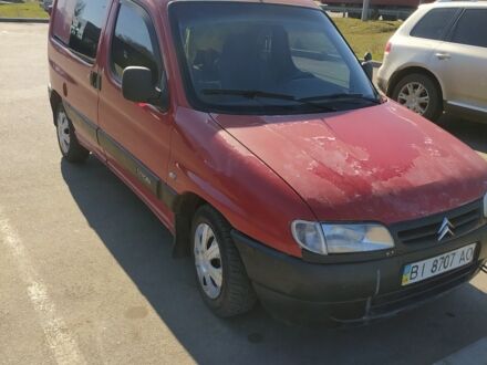 Красный Ситроен Берлинго, объемом двигателя 0 л и пробегом 370 тыс. км за 1600 $, фото 1 на Automoto.ua