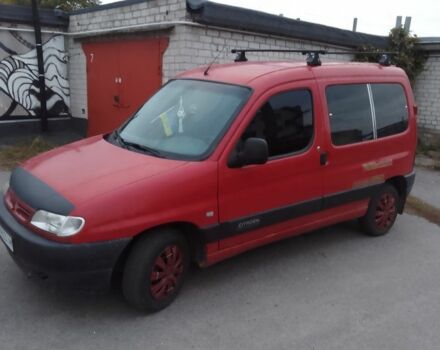 Красный Ситроен Берлинго, объемом двигателя 0 л и пробегом 270 тыс. км за 1900 $, фото 1 на Automoto.ua