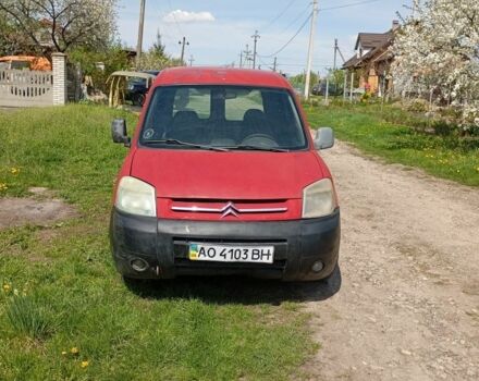 Красный Ситроен Берлинго, объемом двигателя 2 л и пробегом 320 тыс. км за 1000 $, фото 1 на Automoto.ua