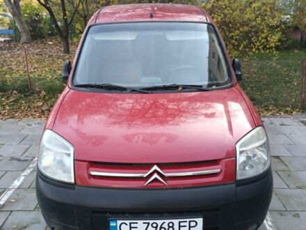 Красный Ситроен Берлинго, объемом двигателя 2 л и пробегом 330 тыс. км за 4000 $, фото 1 на Automoto.ua