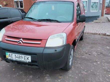 Червоний Сітроен Берлінго, об'ємом двигуна 1.4 л та пробігом 202 тис. км за 2500 $, фото 1 на Automoto.ua