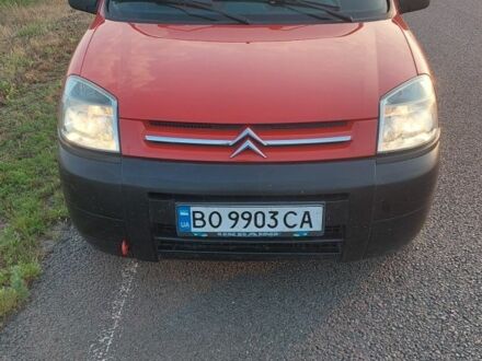 Ситроен Берлинго 2006 в Подольск (Котовск) на Automoto.ua Красный Ситроен Берлинго, объемом двигателя 1.6 л и пробегом 197 тыс. км за 4600 $, фото 1 на Automoto.ua