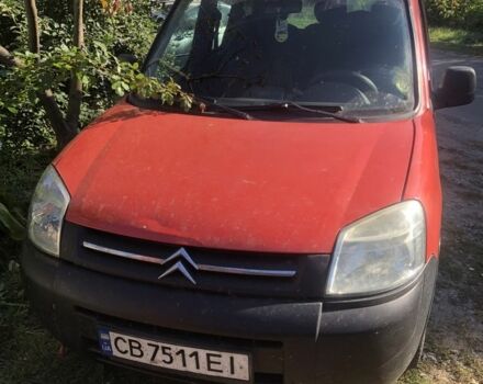 Красный Ситроен Берлинго, объемом двигателя 1.6 л и пробегом 310 тыс. км за 3500 $, фото 1 на Automoto.ua