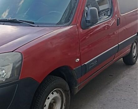 Червоний Сітроен Берлінго, об'ємом двигуна 1.9 л та пробігом 250 тис. км за 2000 $, фото 1 на Automoto.ua